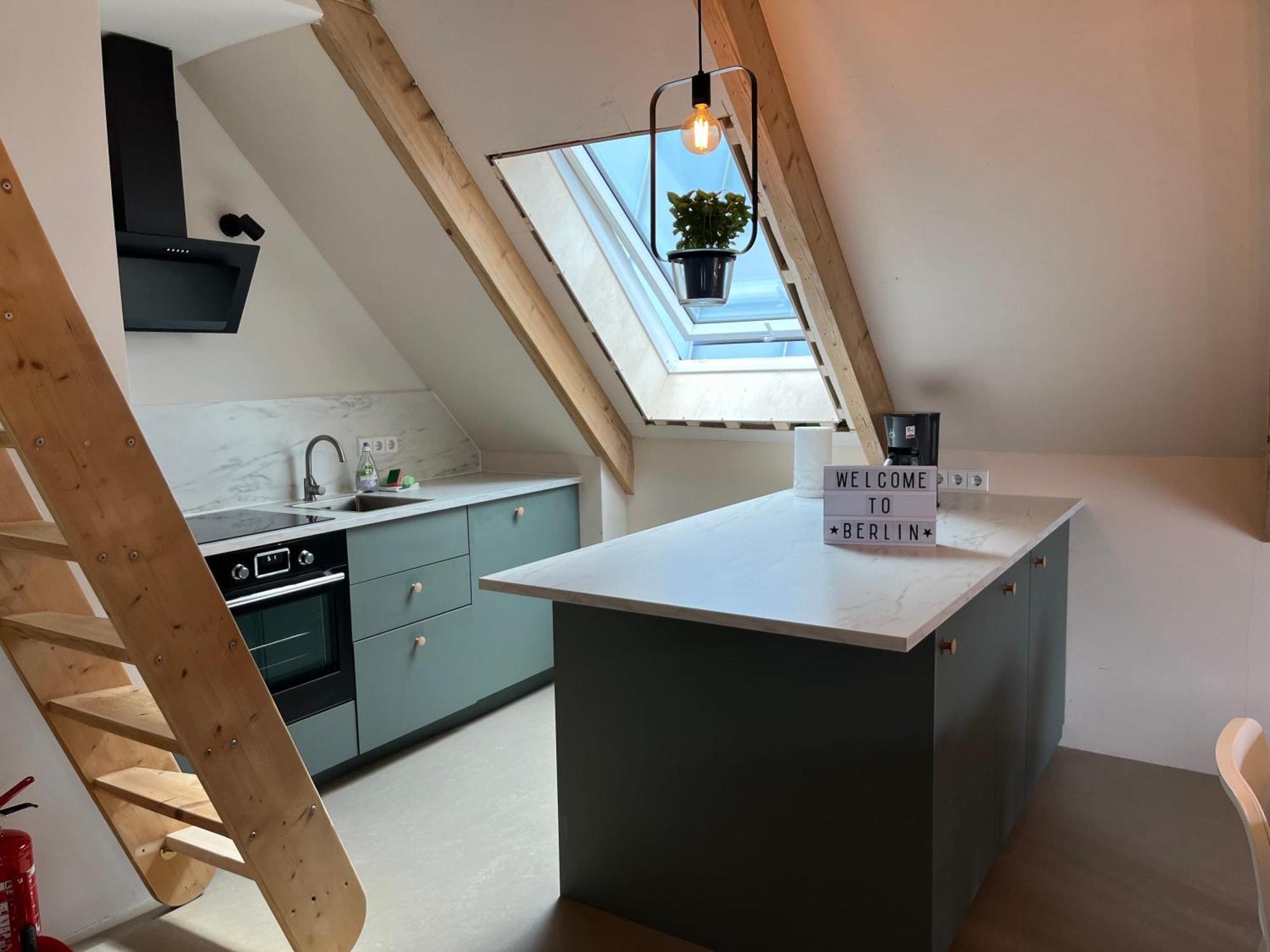 Appartement Quiet & Cozy Near Airport Ber, Free Wifi & Parking #rechts Berlijn