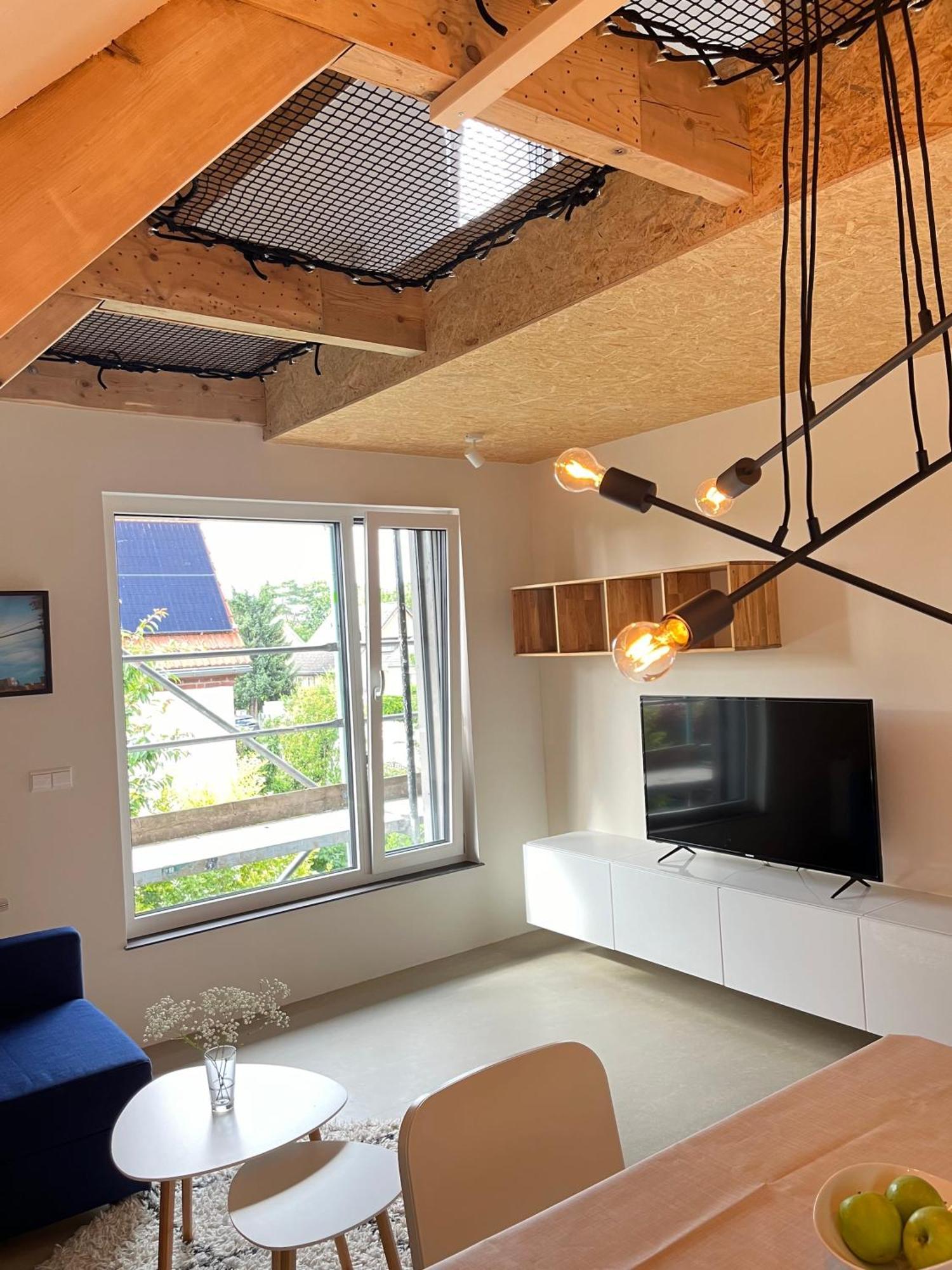 Quiet & Cozy Near Airport Ber, Free Wifi & Parking #rechts Berlijn