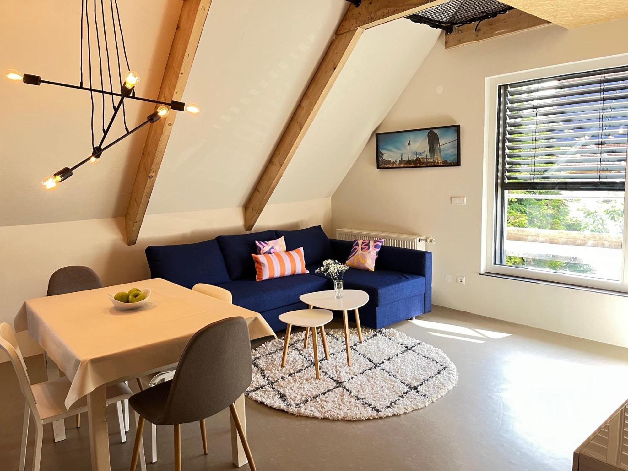 Appartement Quiet & Cozy Near Airport Ber, Free Wifi & Parking #rechts Berlijn