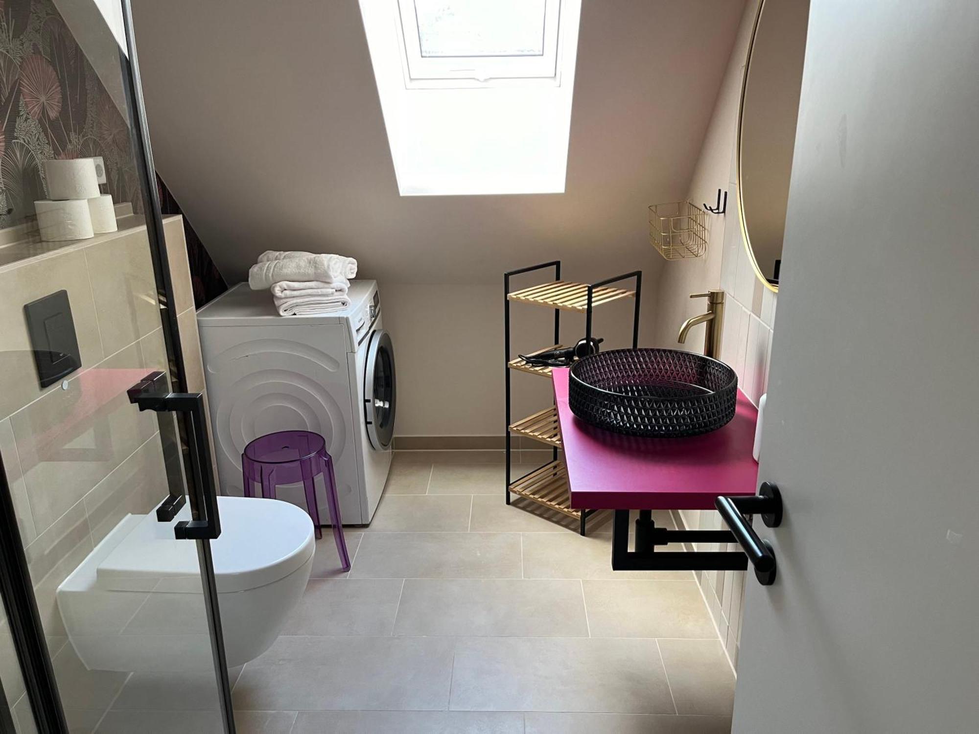 Quiet & Cozy Near Airport Ber, Free Wifi & Parking #rechts
